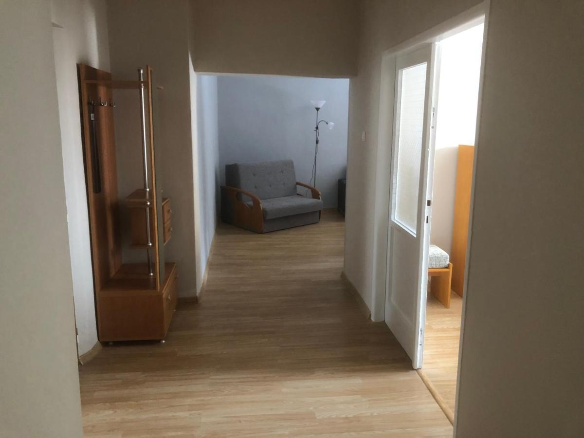 Apartman Bea, Snp 12 Velky Krtis Daire Dış mekan fotoğraf